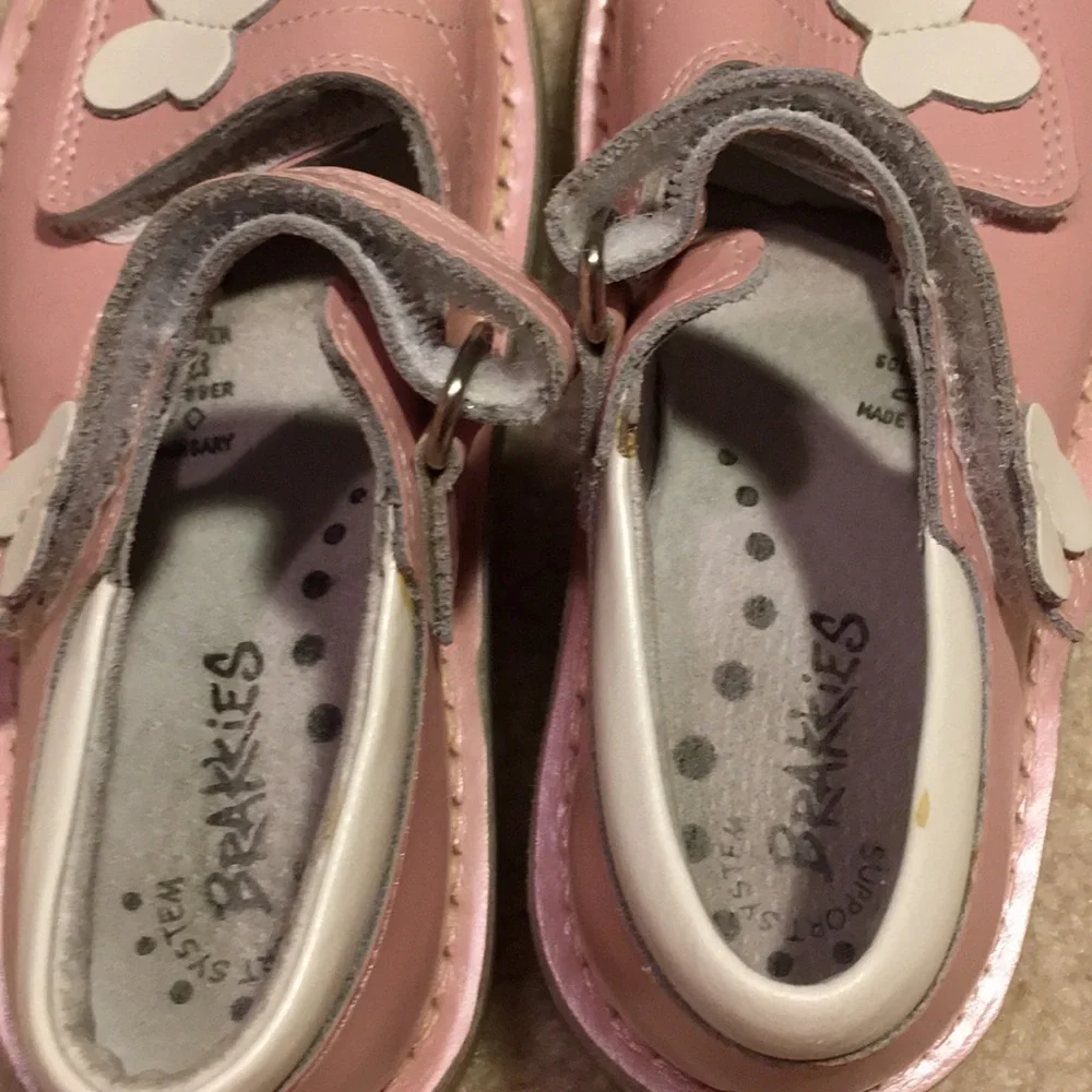 EUC girls sandals